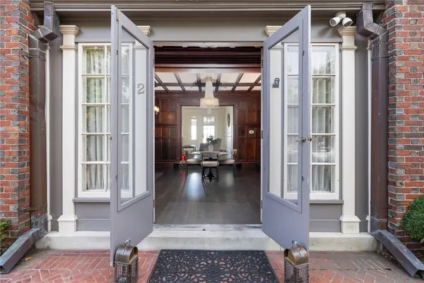 $2,500,000 | 221 Hope Street, Unit 2, Bristol, RI 02809