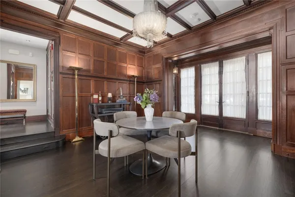 $2,500,000 | 221 Hope Street, Unit 2, Bristol, RI 02809