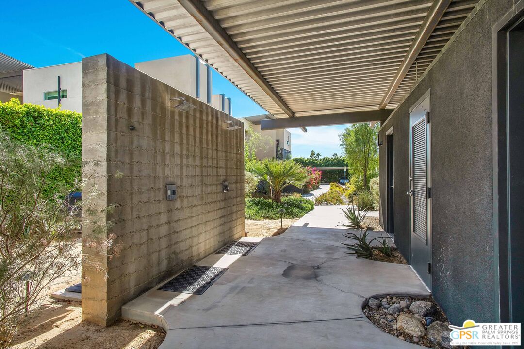 138 The River Palm Springs, CA 92262 - Photo 44 of 47 a view of a back yard of the house