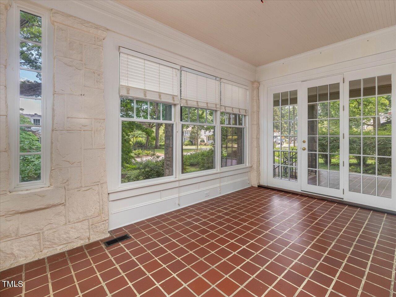 2400 Fairview Road Raleigh, NC 27608 - Photo 46 of 94 056-017-2400-2404-Fairview-20250617