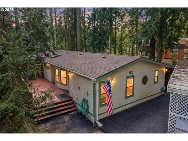 $189,900 | 32700 Southeast Leewood Lane, Unit 52, Boring, OR 97009