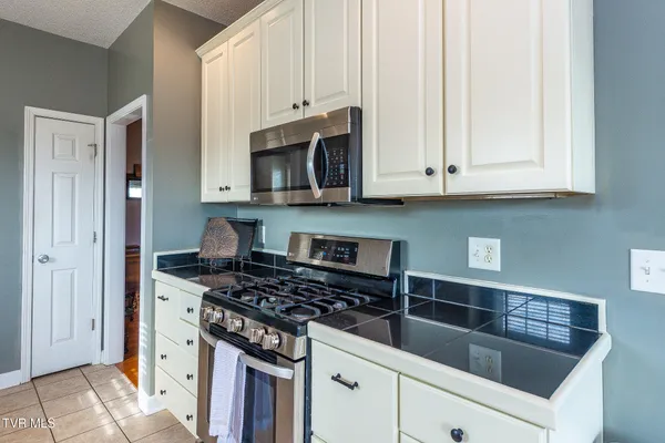 $615,000 | 179 Cindy Anne Drive, Gray, TN 37615