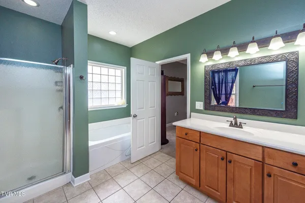 $615,000 | 179 Cindy Anne Drive, Gray, TN 37615