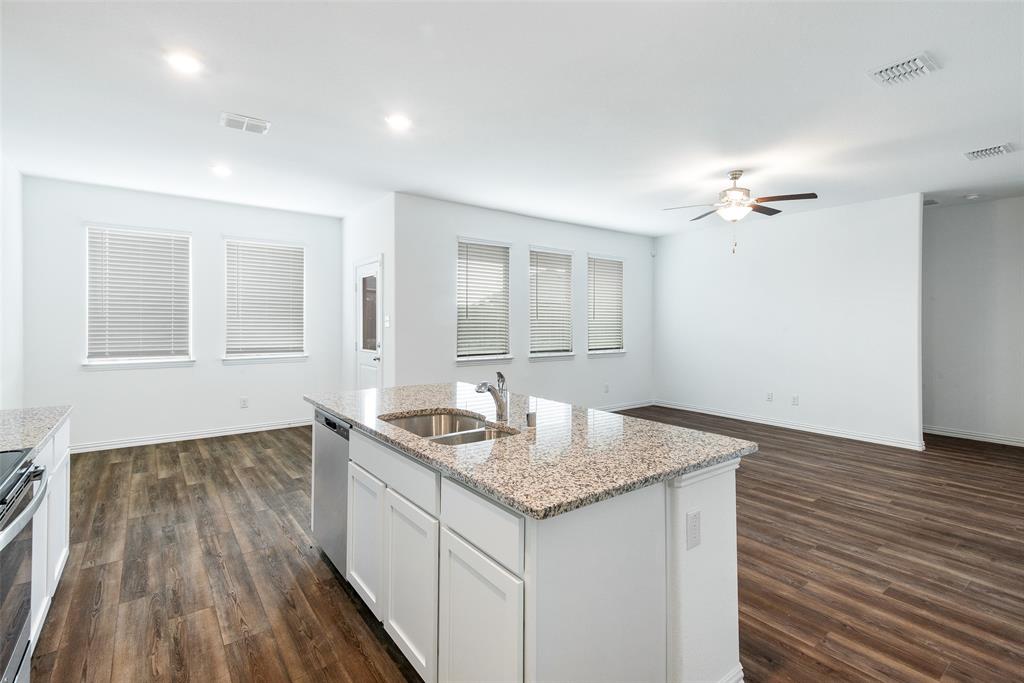 537 Robinson Way Fate, TX 75189 - Photo 6 of 23