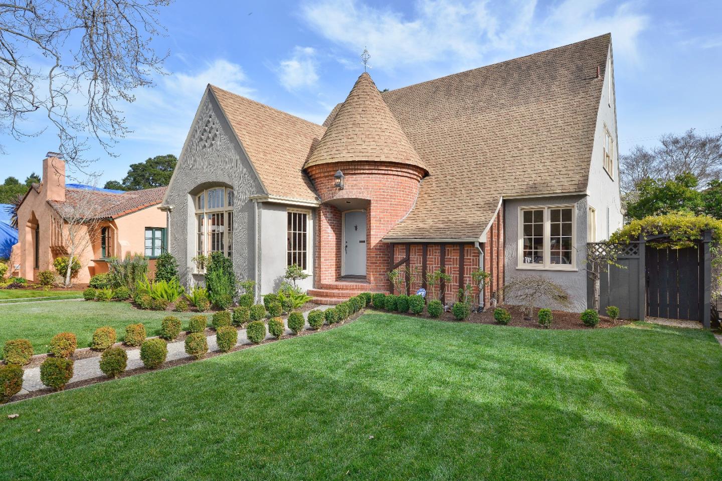 111 Aragon Boulevard San Mateo, CA 94402 - Photo 2 of 50