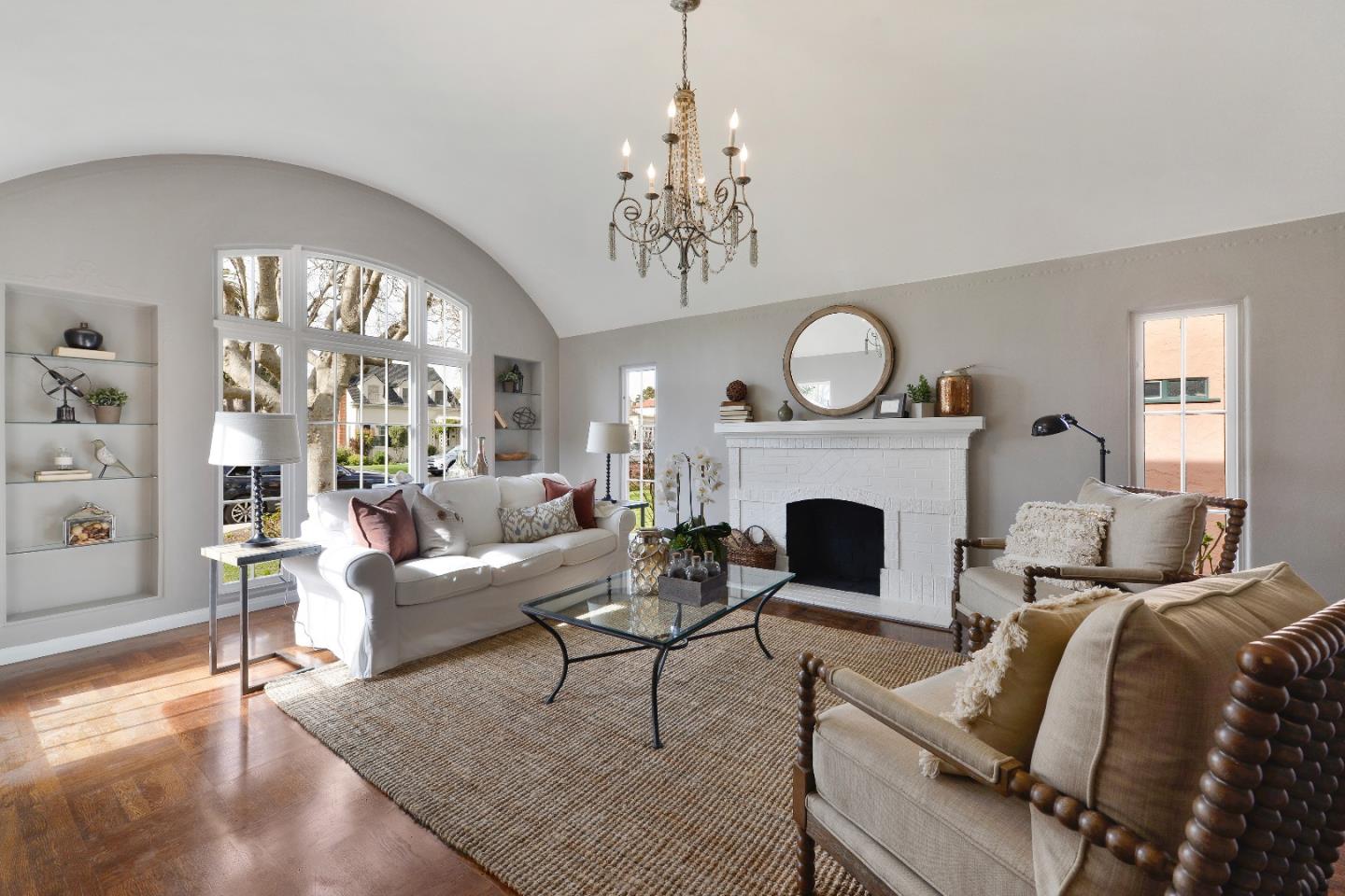 111 Aragon Boulevard San Mateo, CA 94402 - Photo 5 of 50