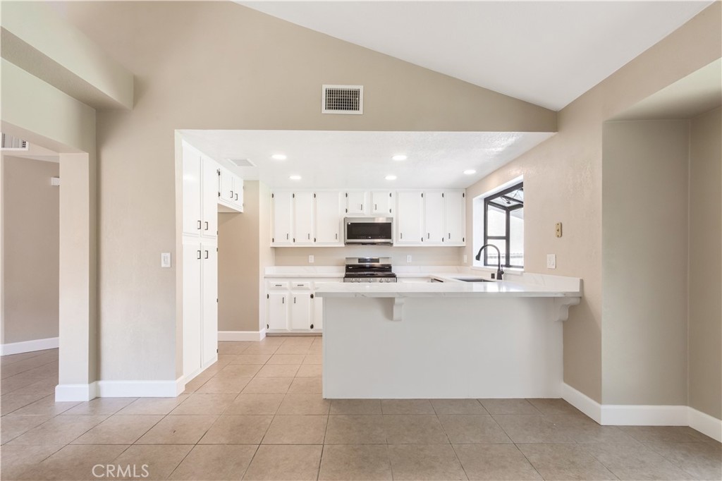 4185 Lodi Place Riverside, CA 92505 - Photo 10 of 40