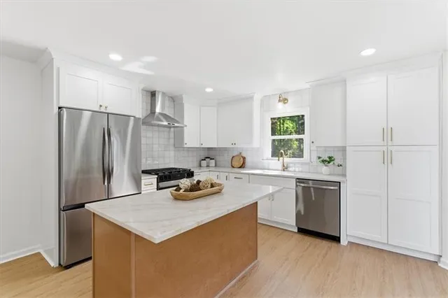 $600,000 | 3375 Spinnaker Way, Acworth, GA 30102