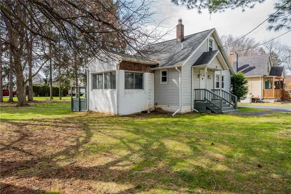 $1,775 | 133 River Meadow Drive, Henrietta, NY 14623