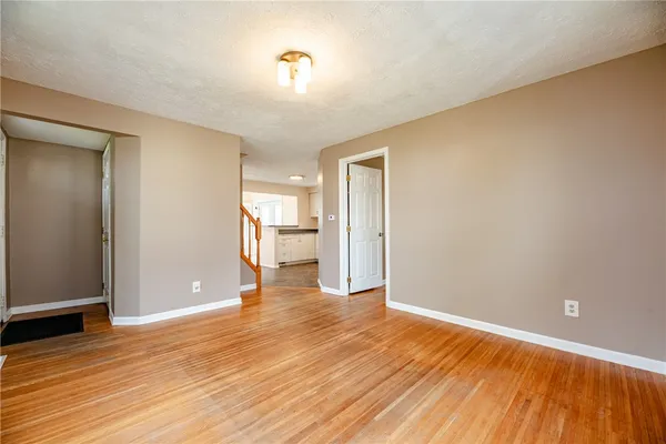 $1,775 | 133 River Meadow Drive, Henrietta, NY 14623