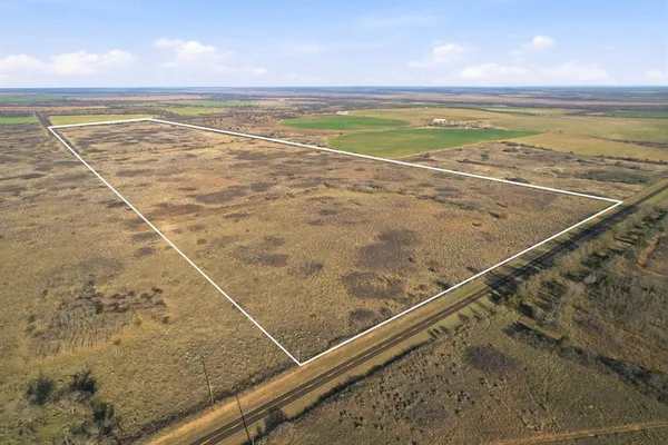 $384,000 | 680 Quanah Tx 79252, Quanah, TX 79252