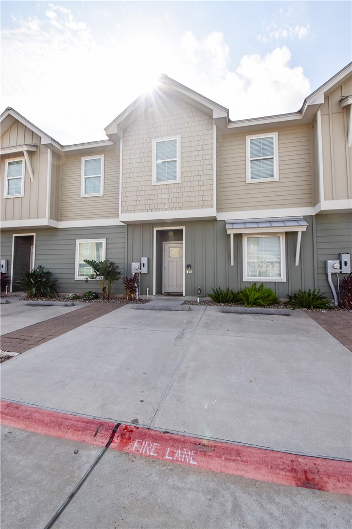 14303 Ridley Way Corpus Christi, TX 78418 - Photo 5 of 39