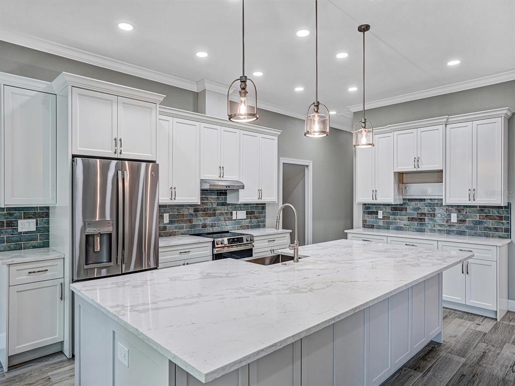 108 Irwin Street East Safety Harbor, FL 34695 - Photo 22 of 79