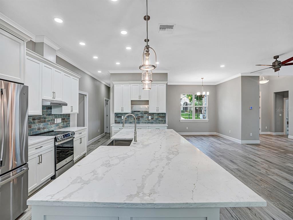 108 Irwin Street East Safety Harbor, FL 34695 - Photo 23 of 79