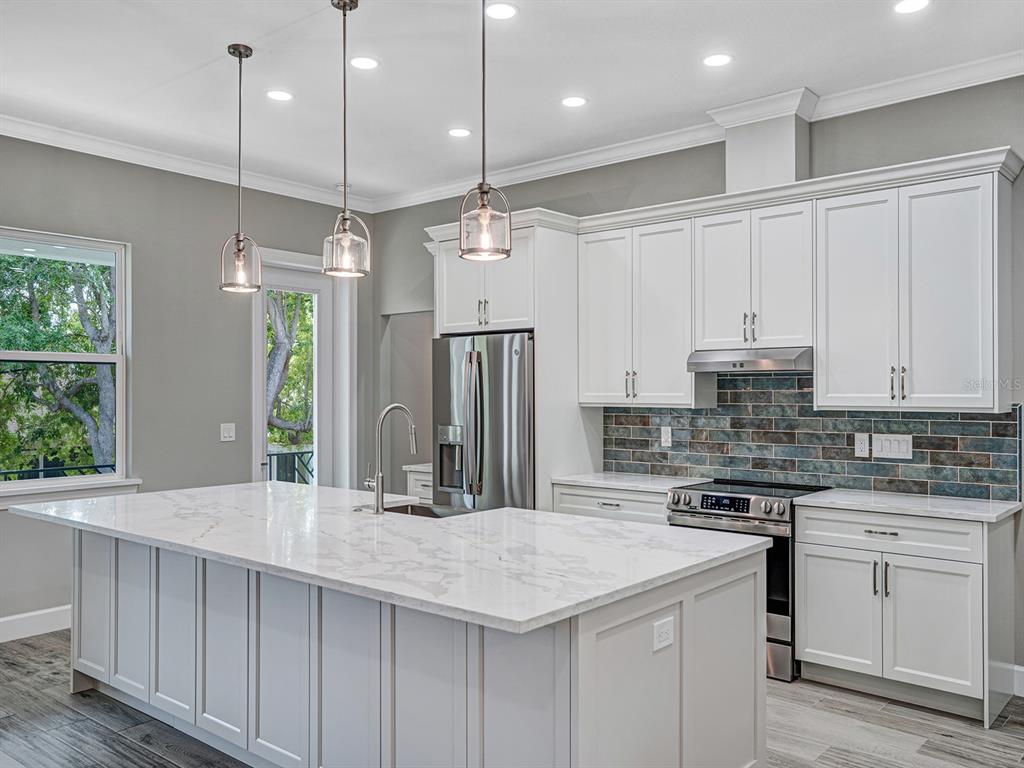 108 Irwin Street East Safety Harbor, FL 34695 - Photo 31 of 79