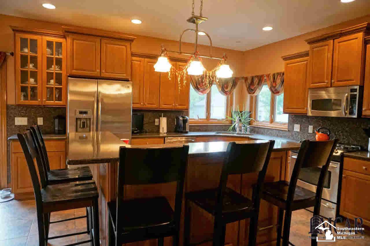 7919 Monroe Road Lambertville, MI 48144 - Photo 14 of 45 Kitchen Island