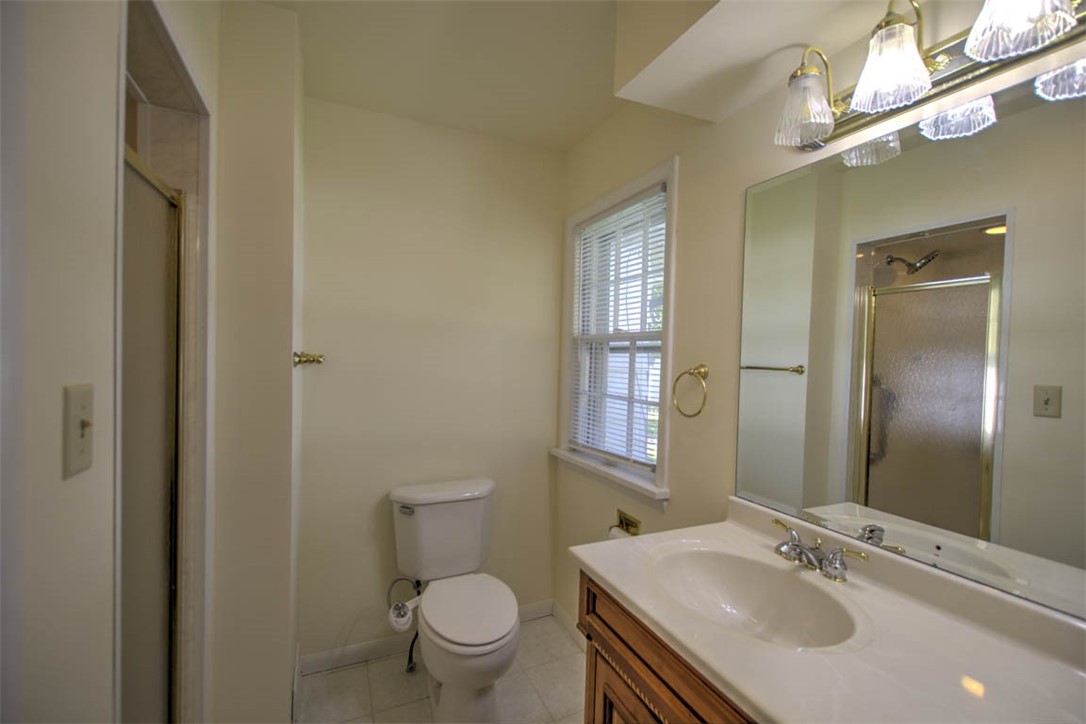 5 Eastmoreland Place Decatur, IL 62521 - Photo 23 of 32