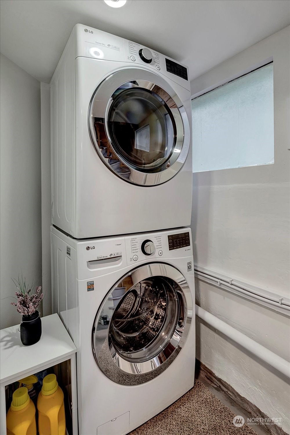 343 North 81st Street Seattle, WA 98103 - Photo 34 of 38 a utility room with dryer and washer