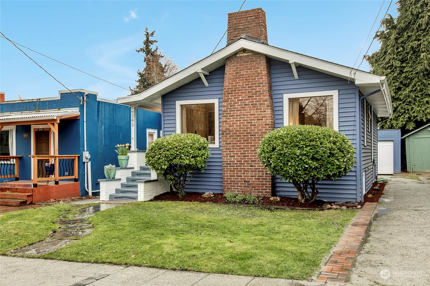 343 North 81st Street Seattle, WA 98103 - Photo 38 of 38 front view of a house with a yard