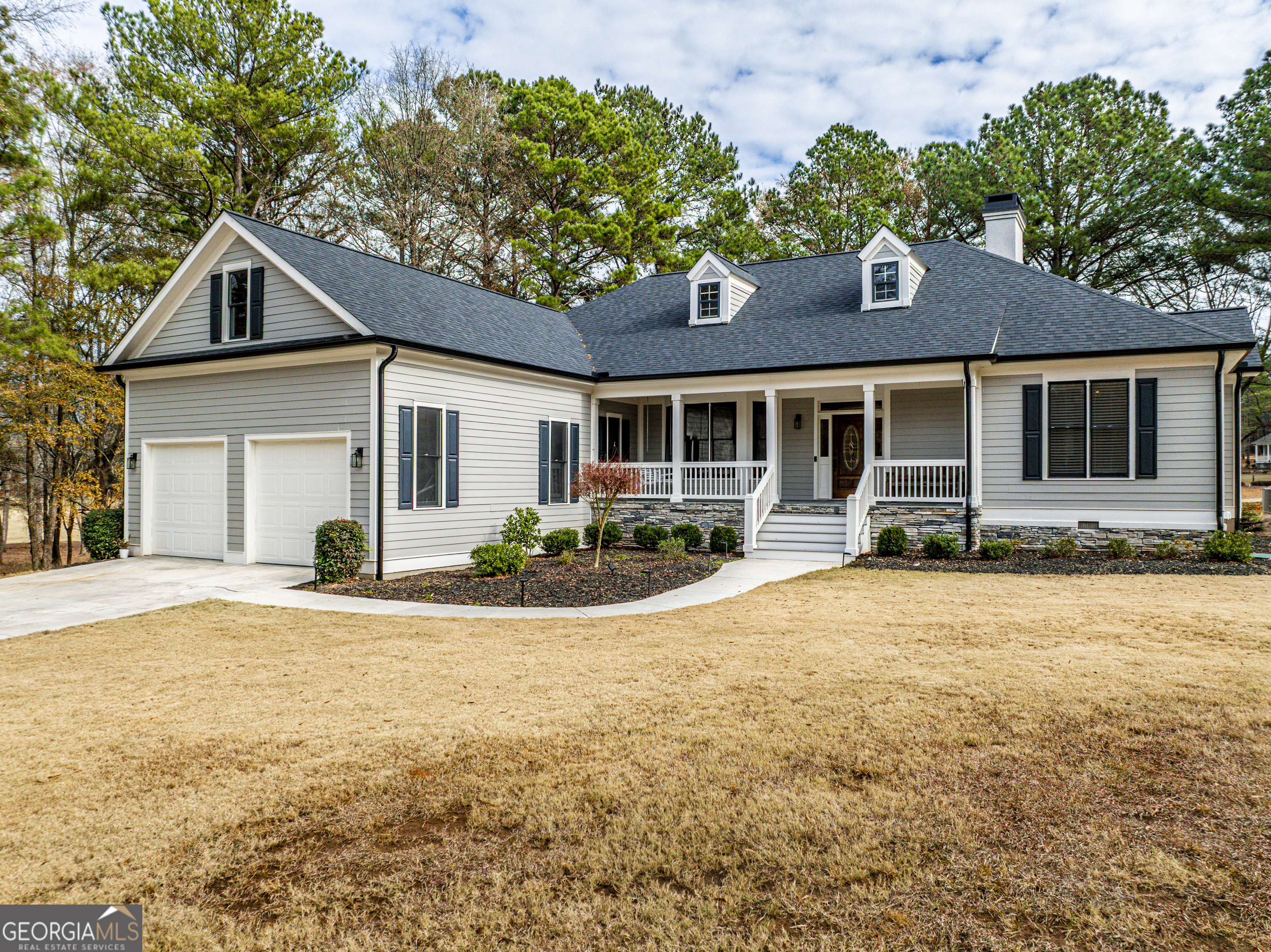 100 Camelrest Lane Eatonton, GA 31024 - Photo 59 of 59 front view of a house with a yard