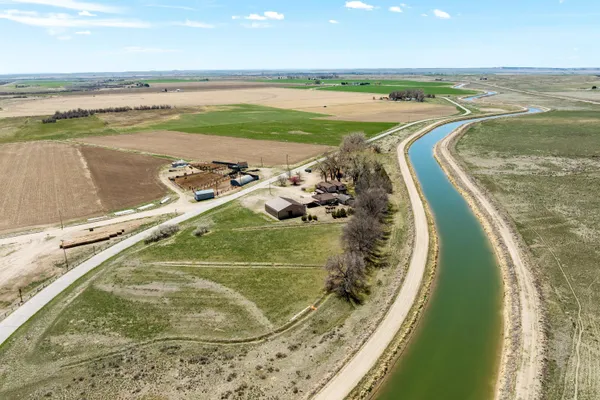 $960,000 | 8498 Cemetery Road, Lingle, WY 82223