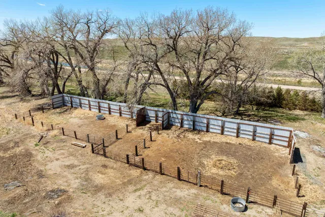 $960,000 | 8498 Cemetery Road, Lingle, WY 82223