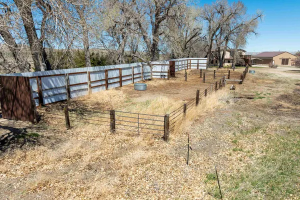 $960,000 | 8498 Cemetery Road, Lingle, WY 82223