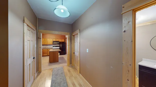 $960,000 | 8498 Cemetery Road, Lingle, WY 82223