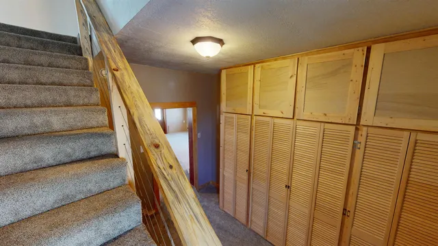 $960,000 | 8498 Cemetery Road, Lingle, WY 82223