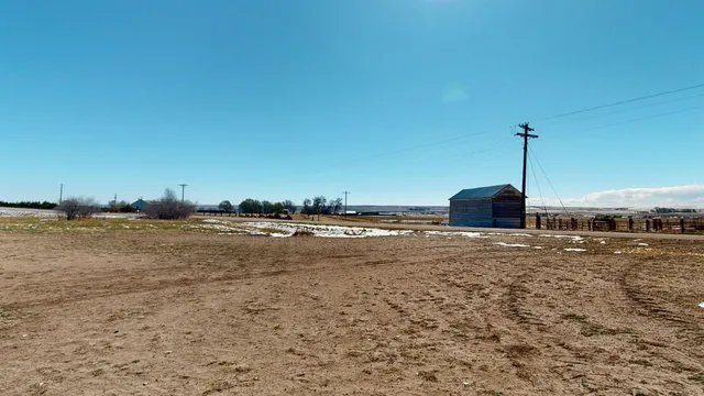 $960,000 | 8498 Cemetery Road, Lingle, WY 82223