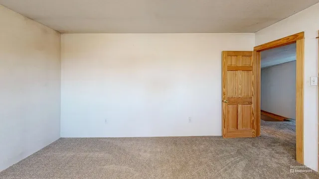 $960,000 | 8498 Cemetery Road, Lingle, WY 82223