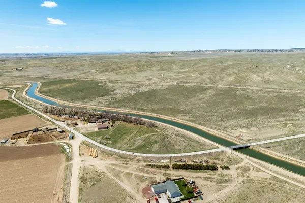 $960,000 | 8498 Cemetery Road, Lingle, WY 82223