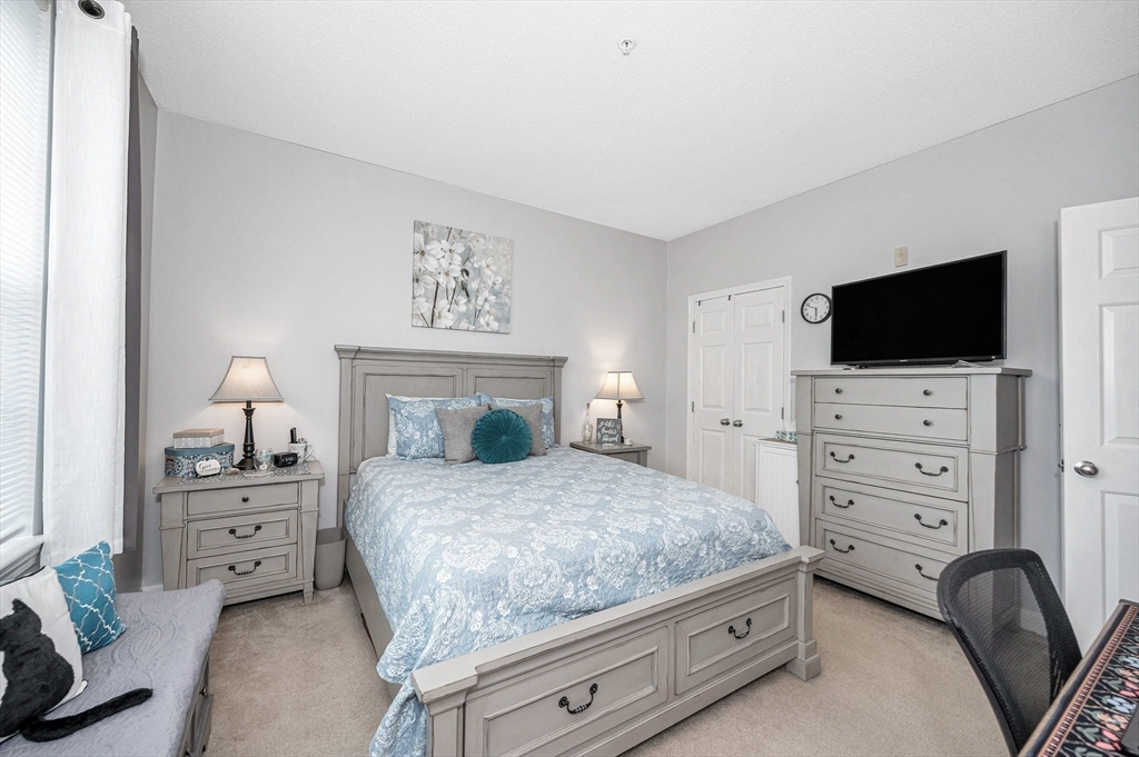 21 Hampshire Road, Unit 215 Methuen, MA 01844 - Photo 19 of 36