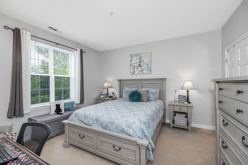 21 Hampshire Road, Unit 215 Methuen, MA 01844 - Photo 20 of 36