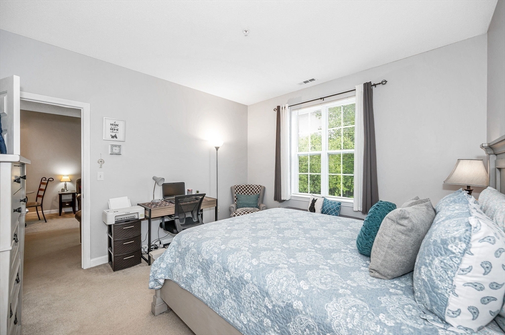 21 Hampshire Road, Unit 215 Methuen, MA 01844 - Photo 21 of 36