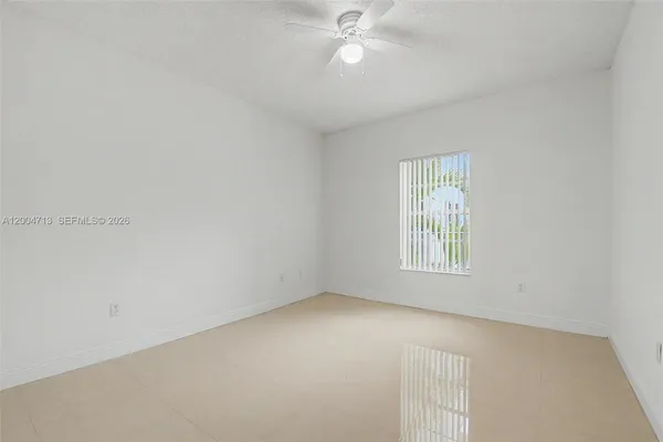 $1,900 | 7000 Southwest 80th Street, Unit 201, Miami, FL 33143