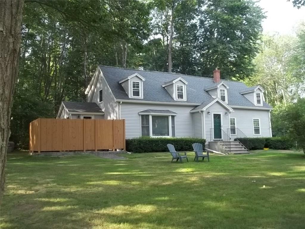 109 Old Port Road Kennebunk, ME 04043 - Photo 3 of 25 3-Season Room and Patio on Left