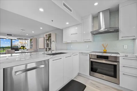 $829,900 | 201 South Seas Drive, Unit 503, Jupiter, FL 33477
