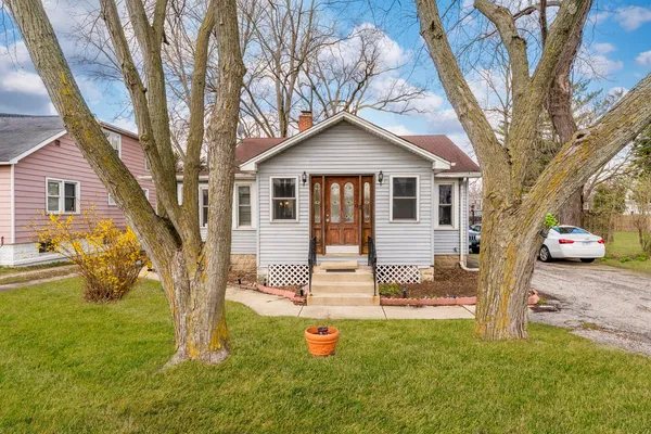 $347,000 | 4720 Lincoln Avenue, Lisle, IL 60532