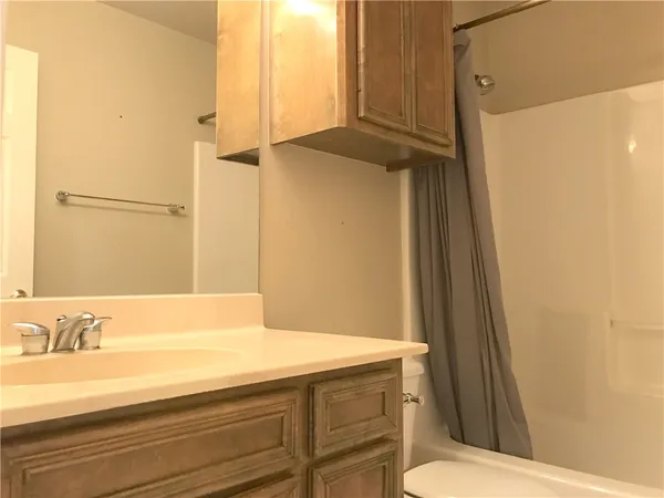 $2,595 | 15313 Guadalupe River Drive, Corpus Christi, TX 78410