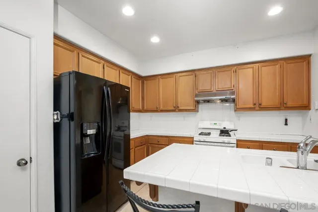 $3,995 | 1195 Sea Strand Lane, San Diego, CA 92154