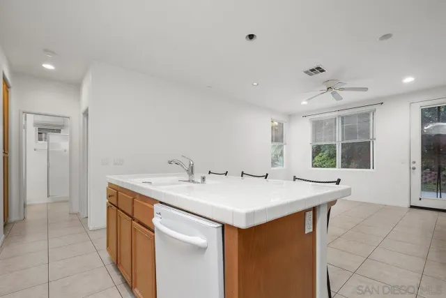 $3,995 | 1195 Sea Strand Lane, San Diego, CA 92154