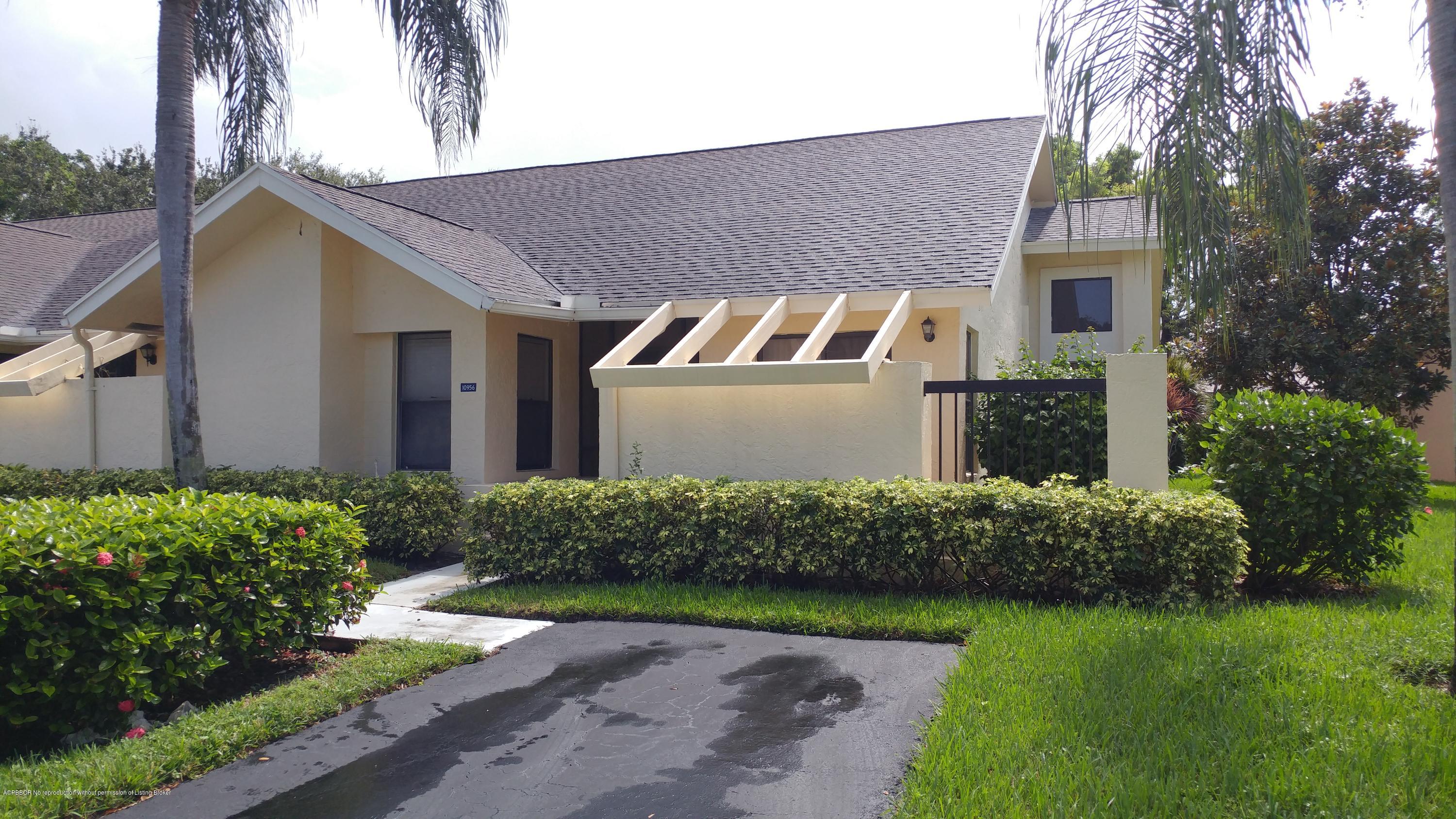 10956 Water Oak Manor, Unit 10956 Boca Raton, FL 33498 - Photo 1 of 27 20171016_131214