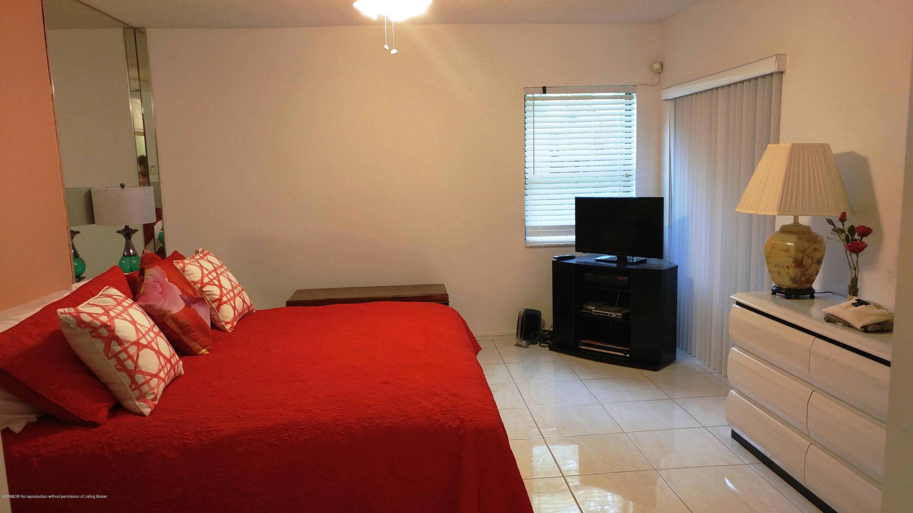 10956 Water Oak Manor, Unit 10956 Boca Raton, FL 33498 - Photo 11 of 27 20171016_123848