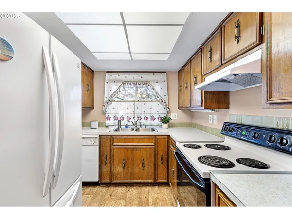 $419,901 | 1925 Harvard Drive, Eugene, OR 97405