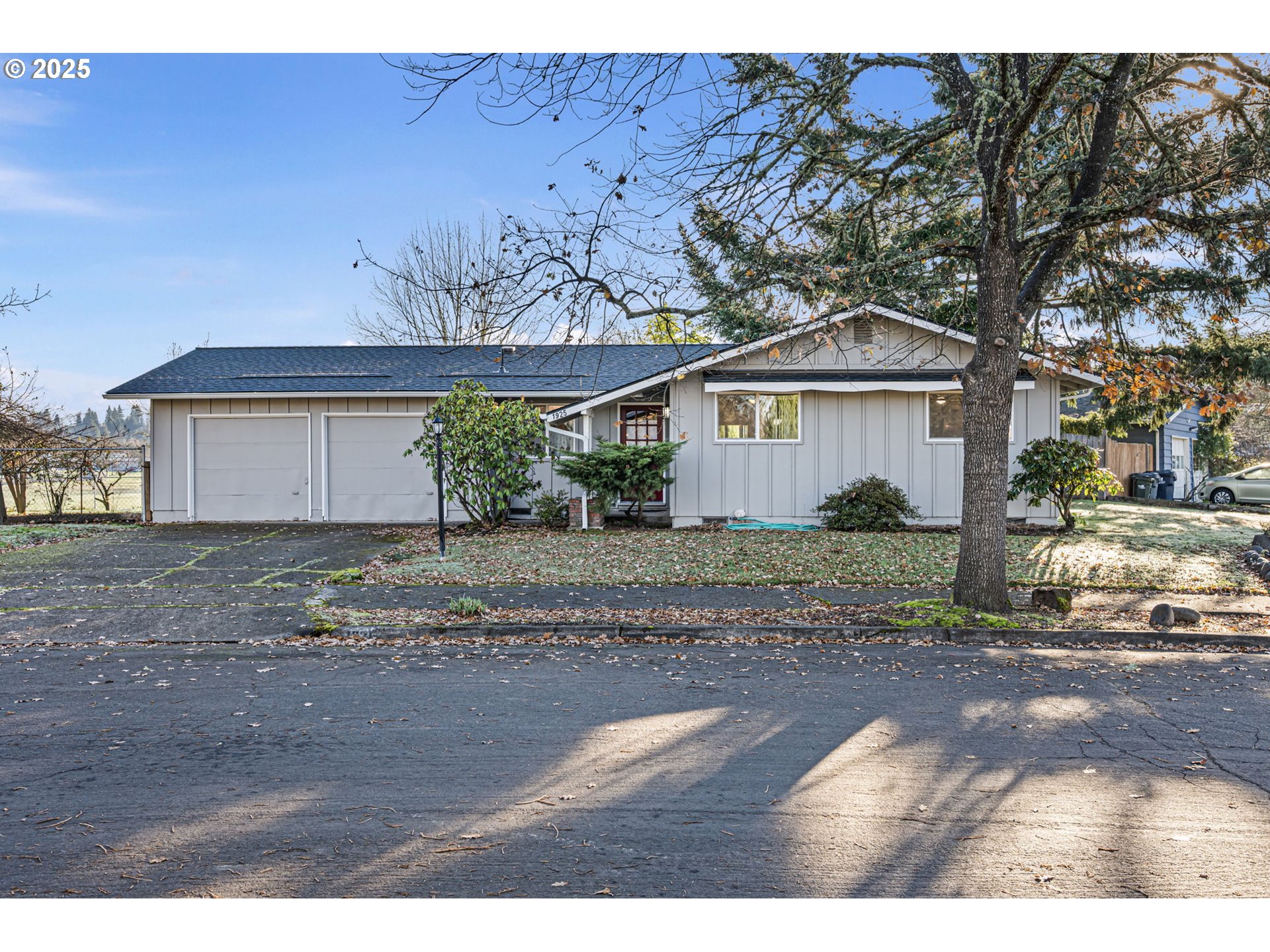 1925 Harvard Drive Eugene, OR 97405 - Photo 2 of 37