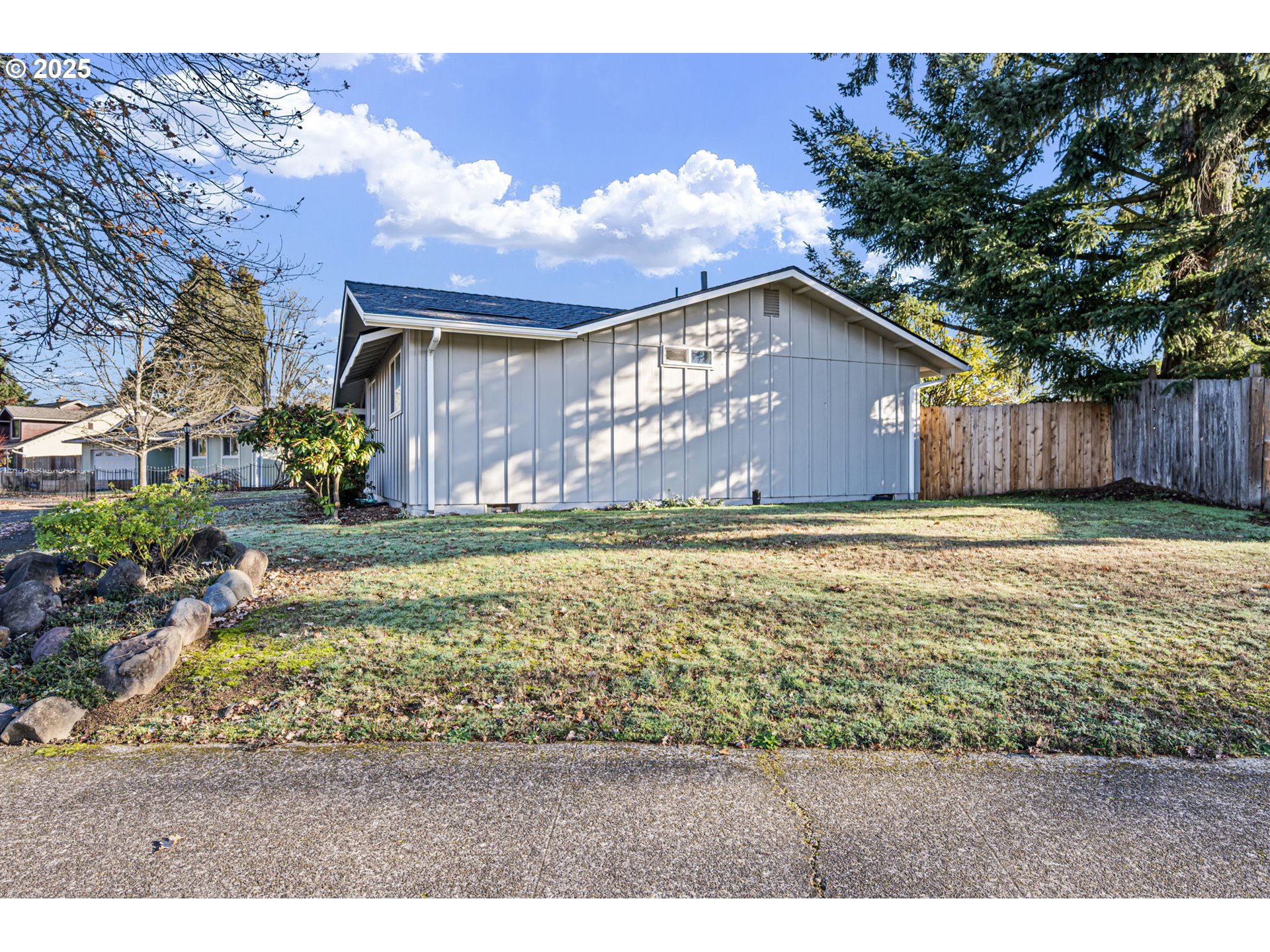 1925 Harvard Drive Eugene, OR 97405 - Photo 37 of 37 Yard