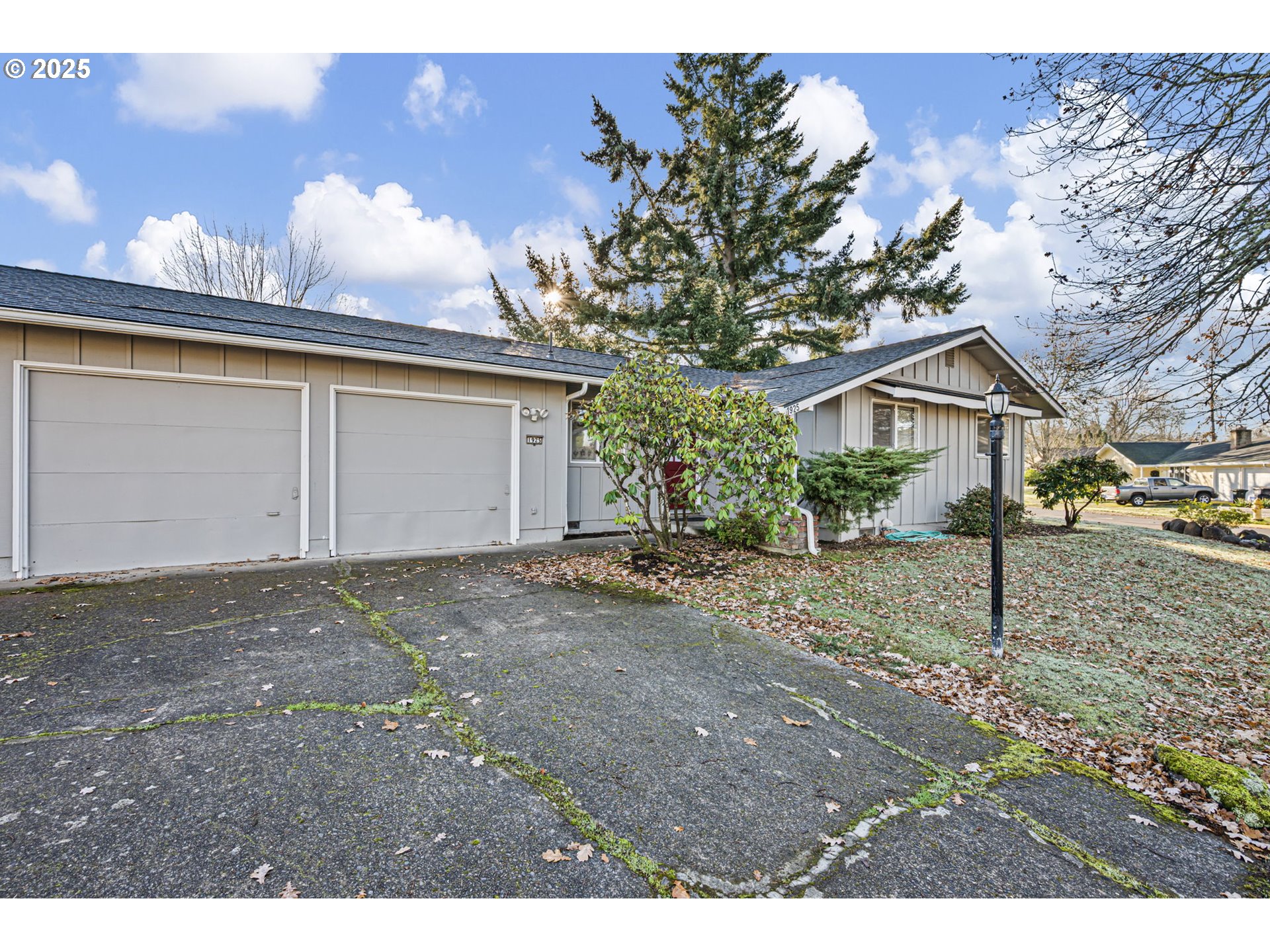 1925 Harvard Drive Eugene, OR 97405 - Photo 4 of 37