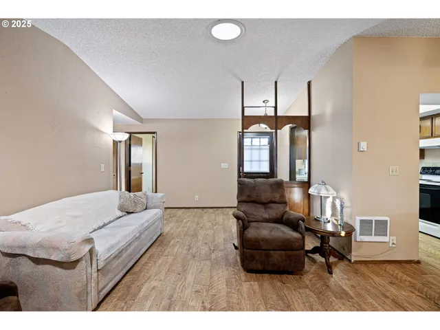 $419,901 | 1925 Harvard Drive, Eugene, OR 97405