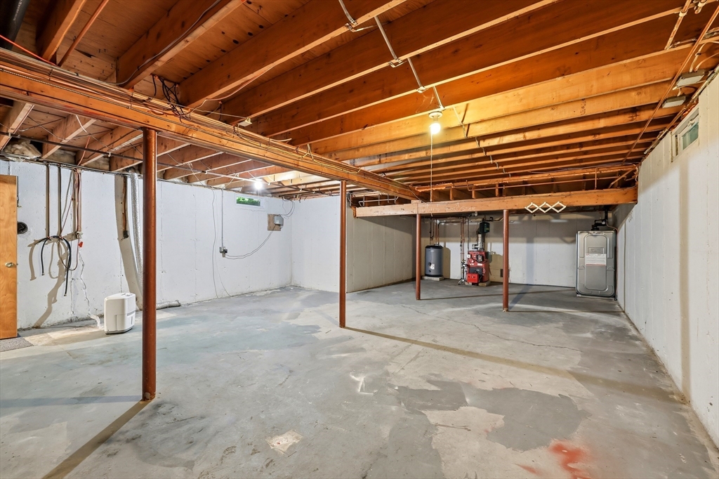 1292 Burts Pit Road Northampton, MA 01062 - Photo 38 of 41